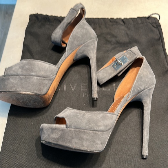 Givenchy Grey Swede Platform Peep Toe Heels - Picture 3 of 6